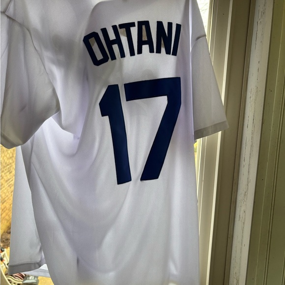 Los Angeles Dodgers Ohtani Baseball Jersey - White/Navy - Picture 2 of 2